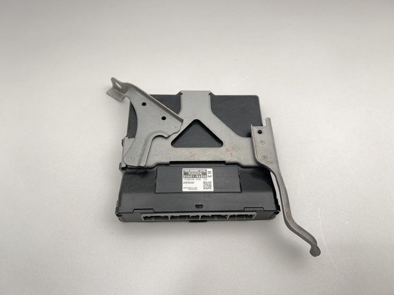 2013-2015 TOYOTA CAMRY POWER SUPPLY CONTROL MODULE HYBRID 60908