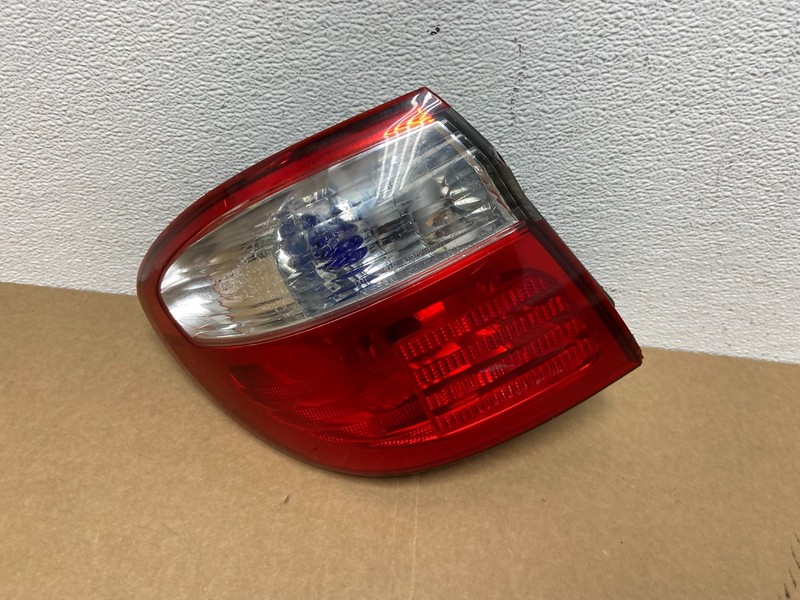 2000 - 2001 Infiniti i30 Left Driver Lh Side Tail Light Oem AB9965 DW