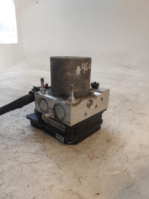 2010-2012 Hyundai Santa Fe AWD ABS Pump Anti-Lock Brake Pump 58910-2B550 OEM