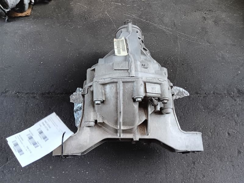 11-14 Porsche Cayenne 4.8L Rear Differential Axle Carrier 3.09 Ratio 95835001001