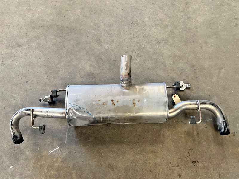 ⭐17-23 ALFA ROMEO STELVIO 2.0L REAR EXHAUST MUFFLER SILENCER PIPE OEM LOT2587