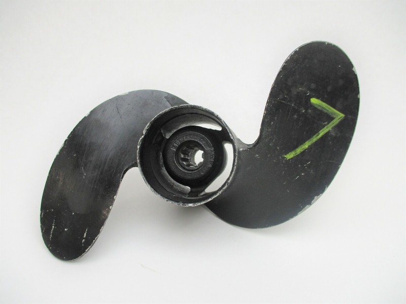 48-77716A1 8 1/4" X 7P Mercury Outboard Prop Propeller 8 Spline4, 4.5 HP 1 Cyl