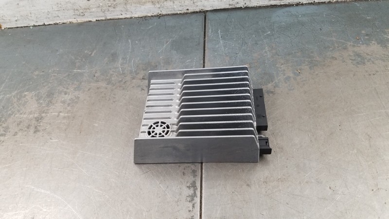 2011 Mercedes Benz AMG E 63 Harman Becker Amplifier Amp #6599 P4