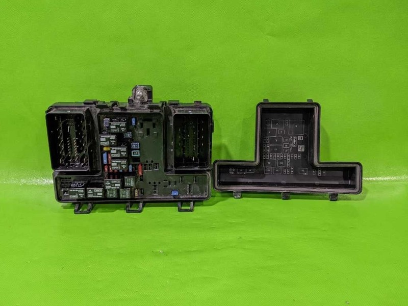 13 14 MKZ ENGINE FUSE RELAY BOX OEM 4209-50