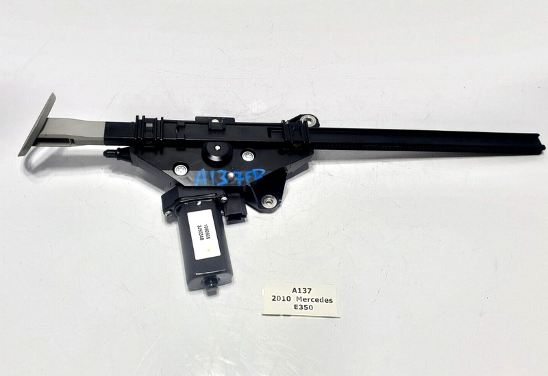 ✅ 10-14 OEM Mercedes W207 E350 Front Right Passenger Seat Belt Adjuster Motor