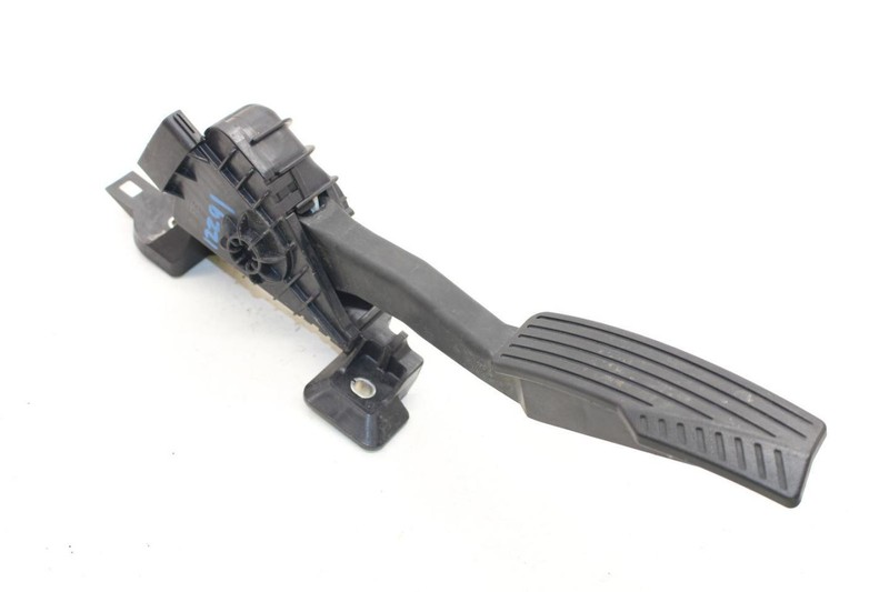 09-15 Mazda MX-5 Miata NC Accelerator Pedal Assembly 198803060