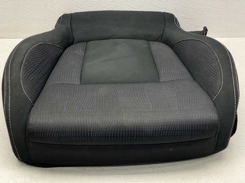 2019-2023 SUBARU ASCENT FRONT RIGHT PASSENGER SIDE LOWER SEAT CUSHION OEM LOT680