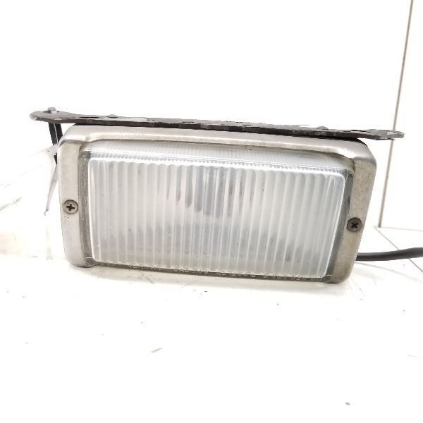 Mercedes 107 560SL Foglight Fog Lamp Light 0008206556