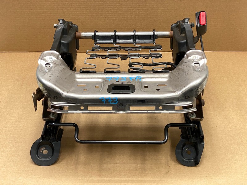16-17 SUBARU CROSSTREK FRONT RIGHT PASSENGER SIDE SEAT FRAME TRACK OEM LOT773