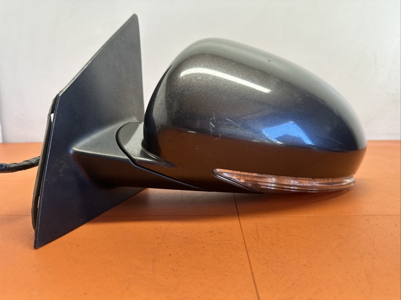 22842430 | 2013-2017 Buick Enclave Driver Side Left Door Mirror Blind Spot Gray