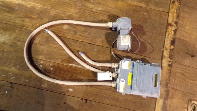 Rosemount 8711TSA020R1NO Magnetic Flow Transmitter w/ Flow Tube Attacher 8712C