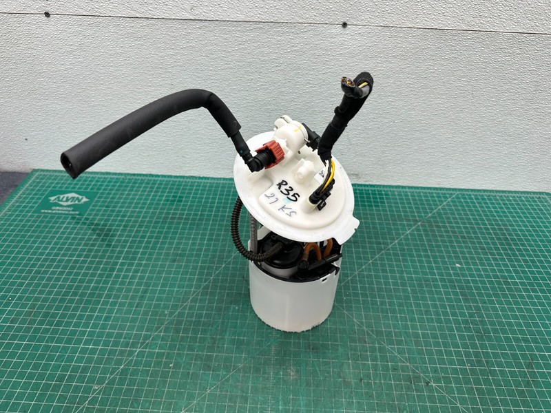 18-23 KIA STINGER - FUEL GAS TANK PUMP ASSEMBLY OEM