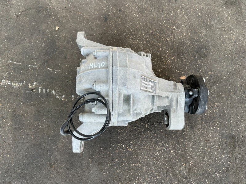 2011 Mercedes-Benz ML350 W164 - RWD REAR DIFFERENTIAL CARRIER OEM