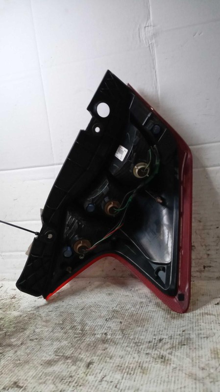 2016 Nissan Versa Right Tail Light Assembly Silver OEM Used 240541