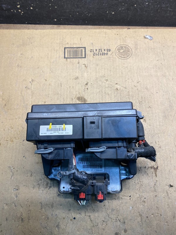 2007 Jeep Commander Fuse Box Relay BCM Body Control Module OEM W4302 DG