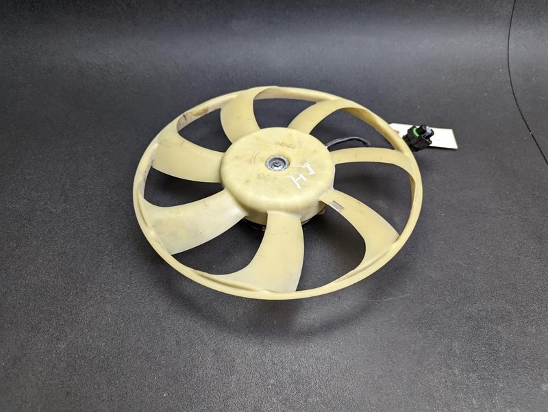 Radiator Cooling Fan Motor w/ Blade 2014 Jeep Cherokee