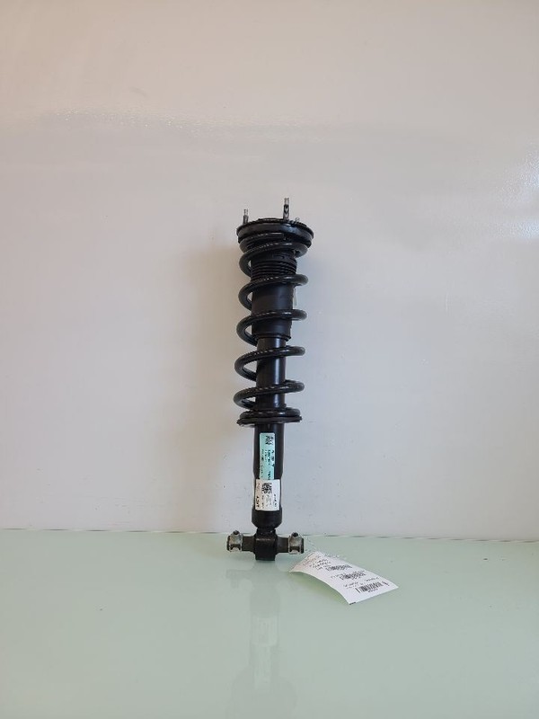 Right Gas-Pressurized Shock Absorbers Fits 2024 Colorado 580126