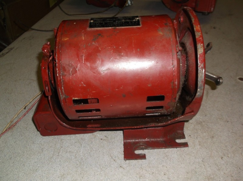 Bell & Gossett AC Motor 1/4 HP 1725 RPM 1-Phase 115V 4.9A M97185 FX