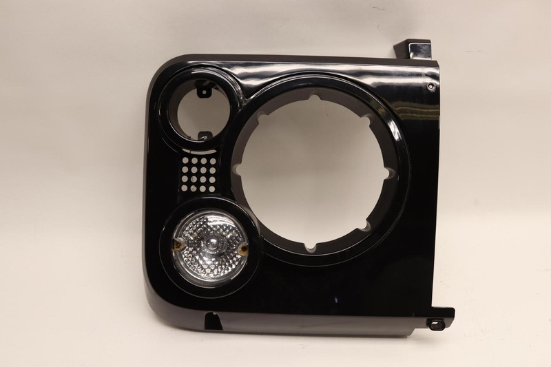 88-94 LAND ROVER DEFENDER RIGHT PASSENGER HEADLIGHT COVER TRIM BEZEL SANTANA