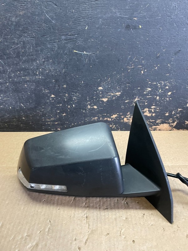 2009 to 2017 GMC Acadia Right Passenger Mirror AA6082 MS