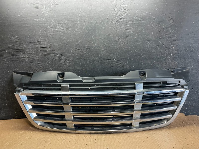 2009 to 2011 Freightliner Sprinter Front Upper Chrome Grill Grille Y9747 DG