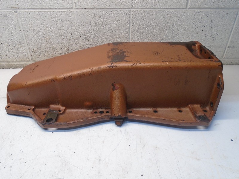 L4 Vintage Universal Atomic 4 Oil Pan 260995 261254