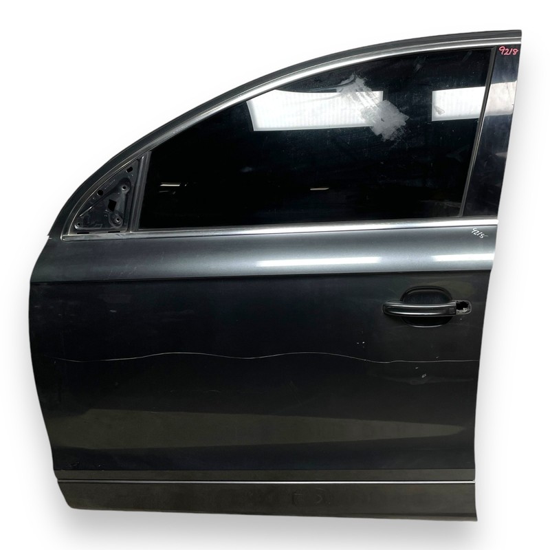 Audi Q7 2007-2012 Front Left Driver LH Side Door Assembly OEM 4L083131111A