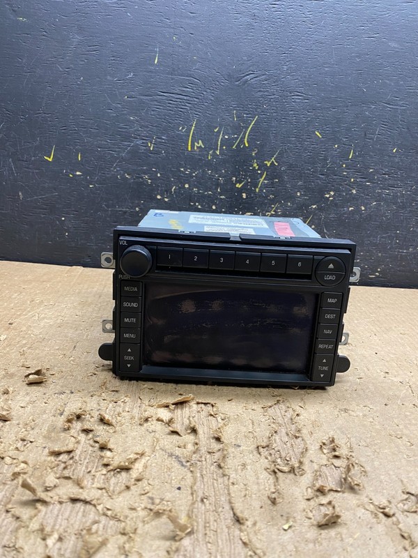 2006 - 2008 Ford Expedition Explorer Radio CD Player AM/FM OEM AA4404DG