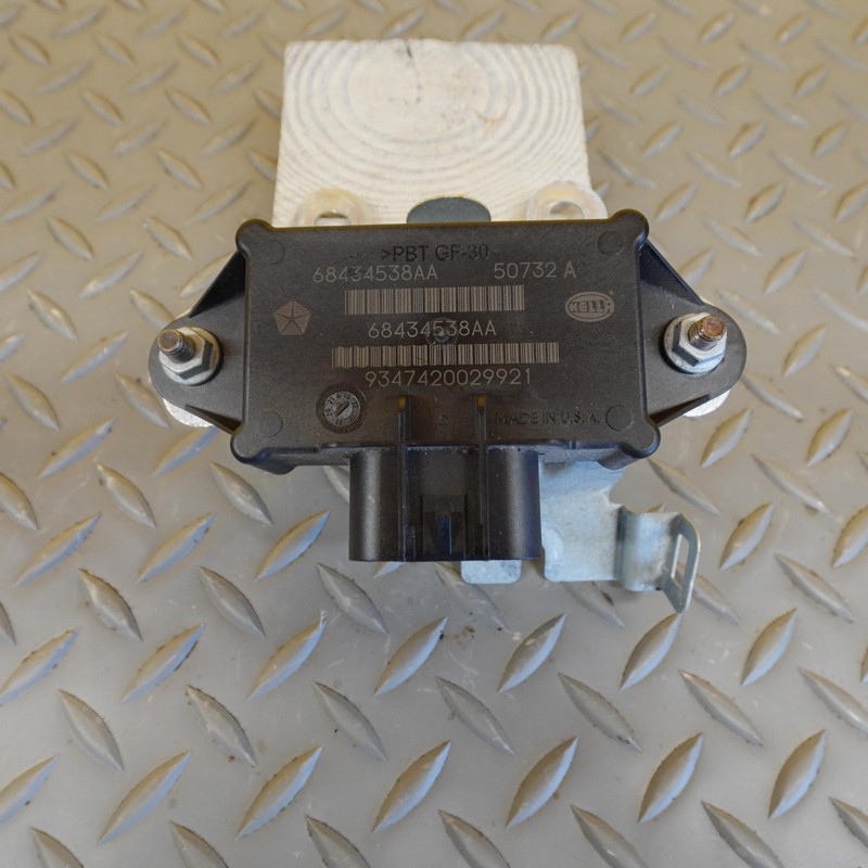 2019-2025 CHRYSLER PACIFICA FUEL GAS PUMP CONTROL MODULE UNIT OEM 68434538AA