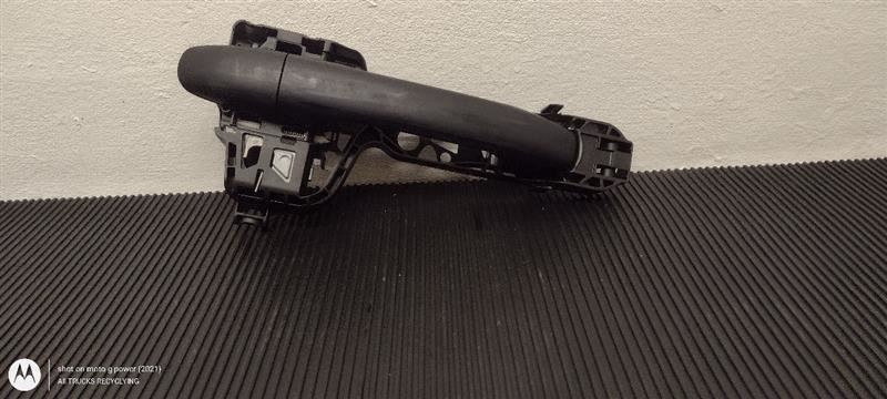 19-22 Mercedes-Benz Sprinter Front Right Door Handle Assembly OEM 907 760 04 00