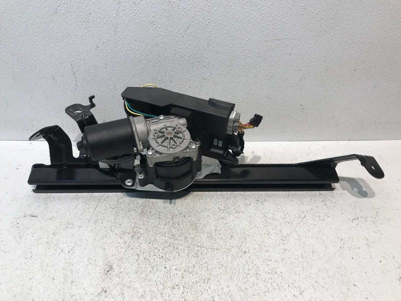 06 07 08 09 10 11 12 Hyundai Entourage Power Trunk Motor Assembly 81770-4D101