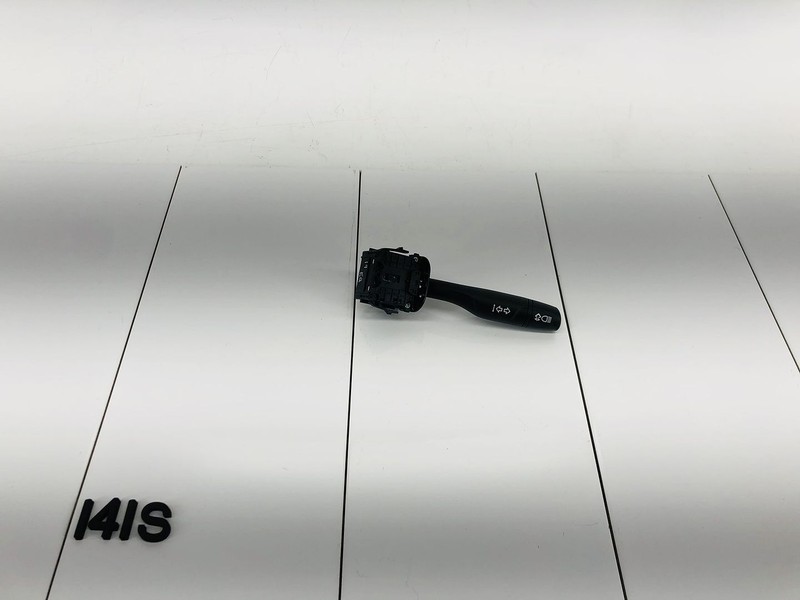 18-20 CHEVROLET EQUINOX LEFT SIDE STEERING COLUMN TURN SIGNAL SWITCH LEVER OEM