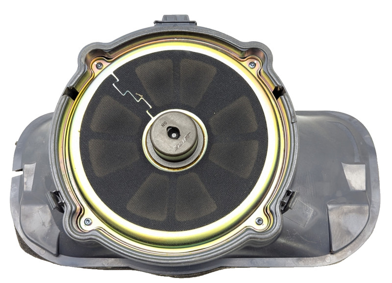 01-04 Mercedes W203 C320 Sedan Subwoofer Sub Woofer Speaker BOSE 2038202102