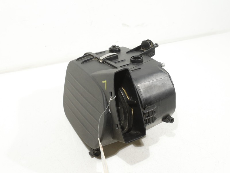 2014-2020 Maserati Ghibli LEFT Air Intake Cleaner Filter Box 670001544 OEM 21K