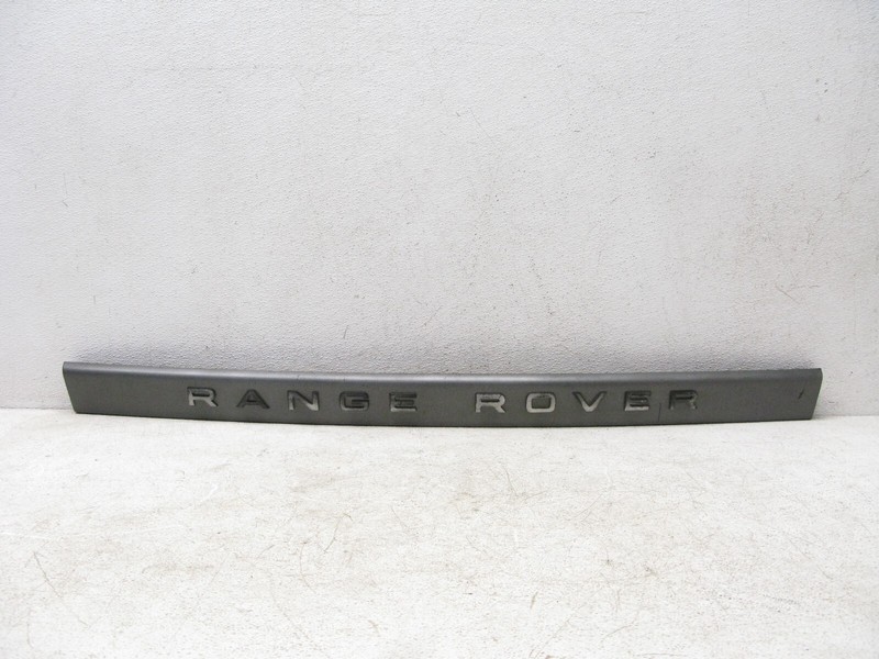 06-11 LAND ROVER RANGE ROVER SPORT TAILGATE LIFTGATE LOWER TRIM REAR OEM 041823