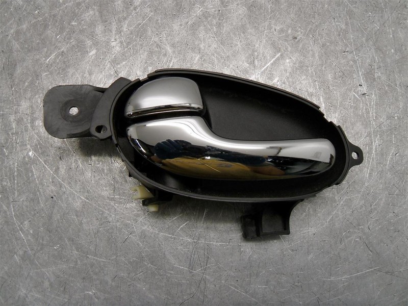 2005 CHEVROLET TRAILBLAZER DRIVERS REAR INTERIOR HANDLE OEM 229.GM8G05