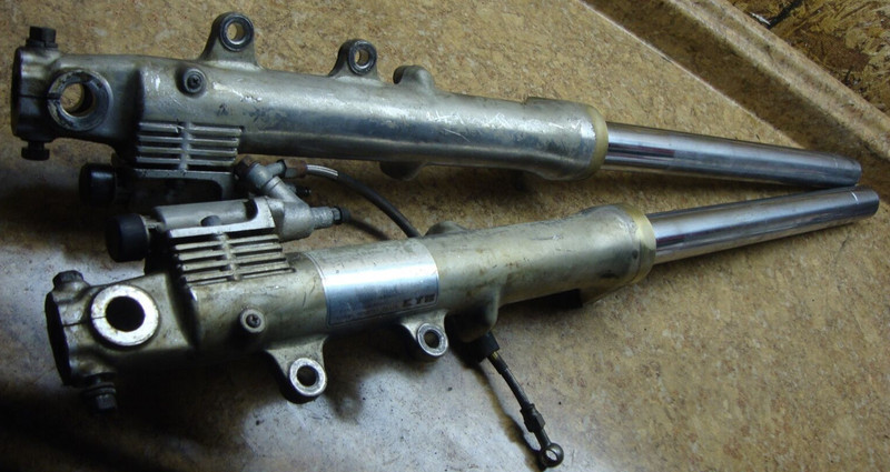 1985 Yamaha Venture XVZ 1200 XVZ1200 D Front Fork Tubes Suspension XVZ1200D 85