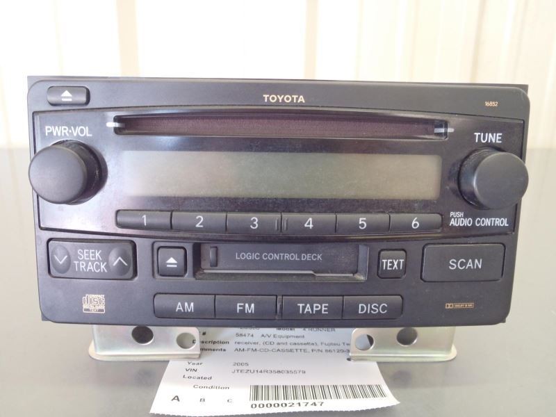 Radio AM-FM-CD-Cassette 86120-35281 Fits 2003-2005 Toyota 4 Runner 14613