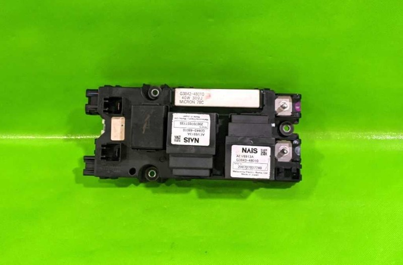 06-09 RX400H HYBRID HIGH VOLTAGE BATTERY FUSE BOX OEM 4257-37