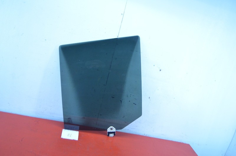 10-16 LAND ROVER LR4 REAR LEFT DRIVER SIDE DOOR WINDOW GLASS OEM