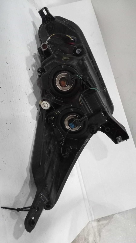 Used Left Headlight Assembly fits: 2020 Nissan Versa halogen Left Grade A