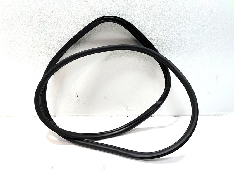 2024 2025 BUICK ENVISTA FRONT PASSENGER SIDE DOOR ON BODY WEATHERSTRIP SEAL OEM