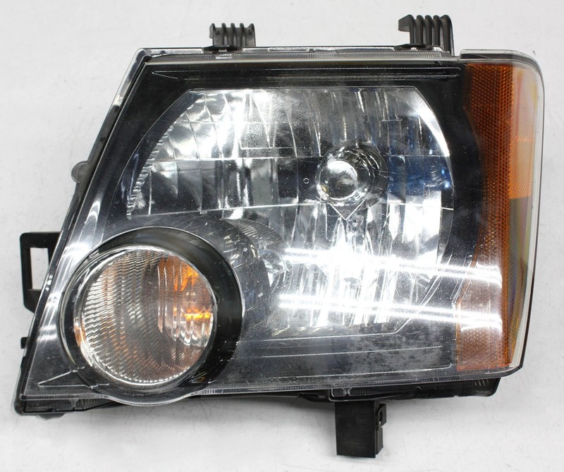 OEM Left Driver Side Halogen Headlamp For Nissan Xterra S, X, PRO-4X 26060-ZL00A