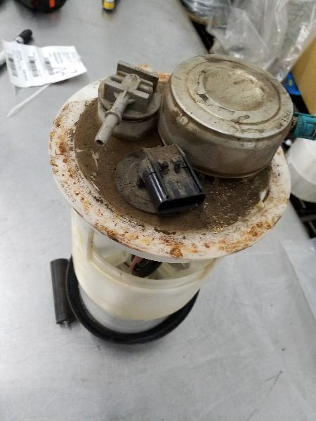 Fuel Pump Assembly Fits 98-01 DURANGO 182552