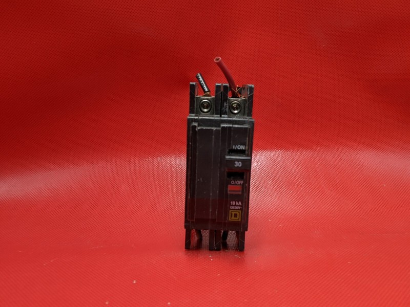 SQUARE D 30 AMP CIRCUIT BREAKERD801339P01R WD-6473