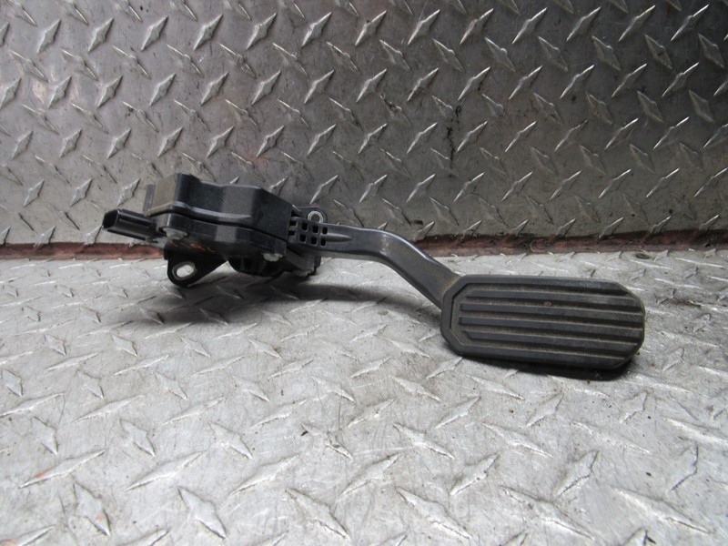 2010 TOYOTA CAMRY ACCLERATOR GAS PEDAL HYBRID