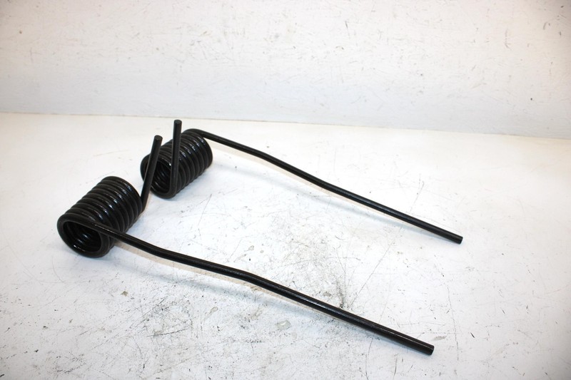 92 Polaris Trail Oem LH,RH R Suspension Spring (Set) 7041246-067 SP136