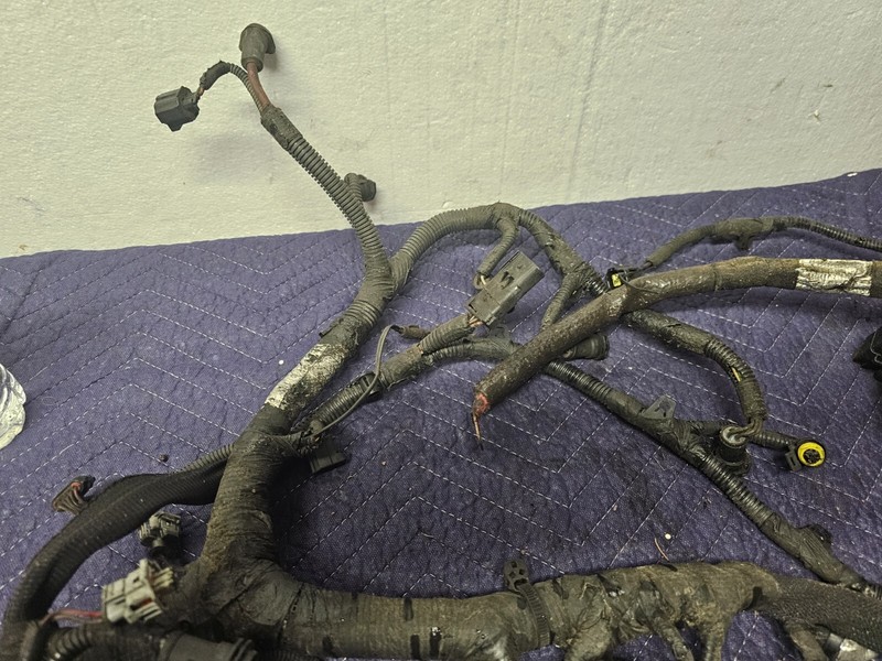 2005 FORD E250 E350 ENGINE HARNESS 6.0L DIESEL Missing Egr Plug No Returns