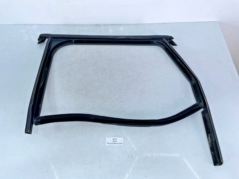 ✅ 15-24 OEM Porsche Macan 95B Rear Left Side Upper Door Window Molding