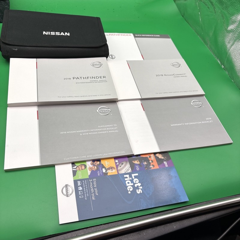 2018 Nissan Pathfinder Owners Manual Quick Reference Guide With Case Included